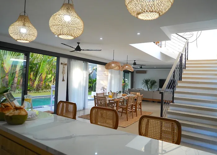 Kymarienna Villa - 3 Bedroom Legian Villa *